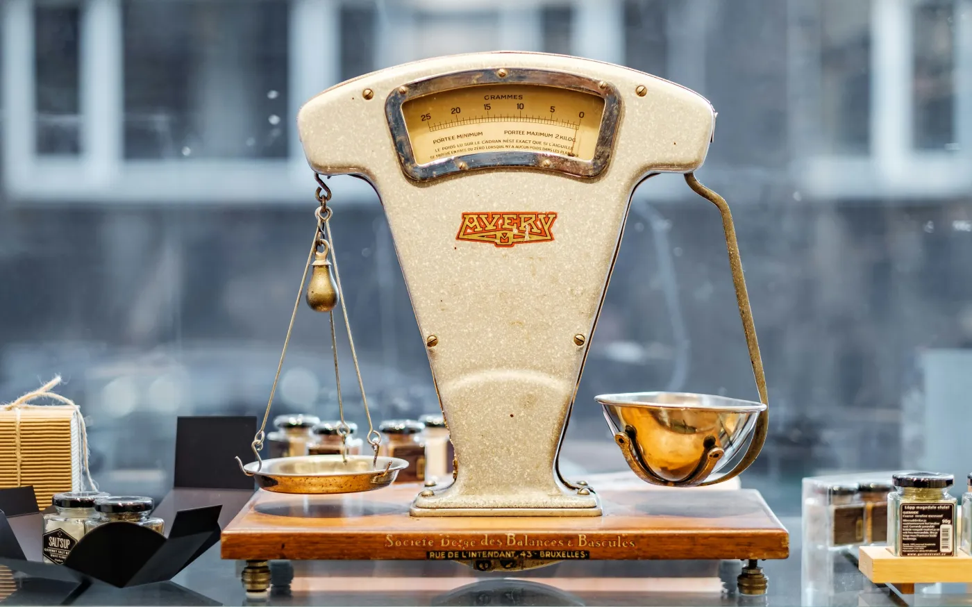 brown and beige weighing scale by Piret Ilver courtesy of Unsplash.
